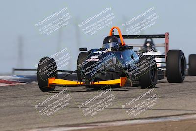 media/Oct-26-2025-CalClub SCCA (Sun) [[8ce1e69566]]/Group 3/Grapevine/